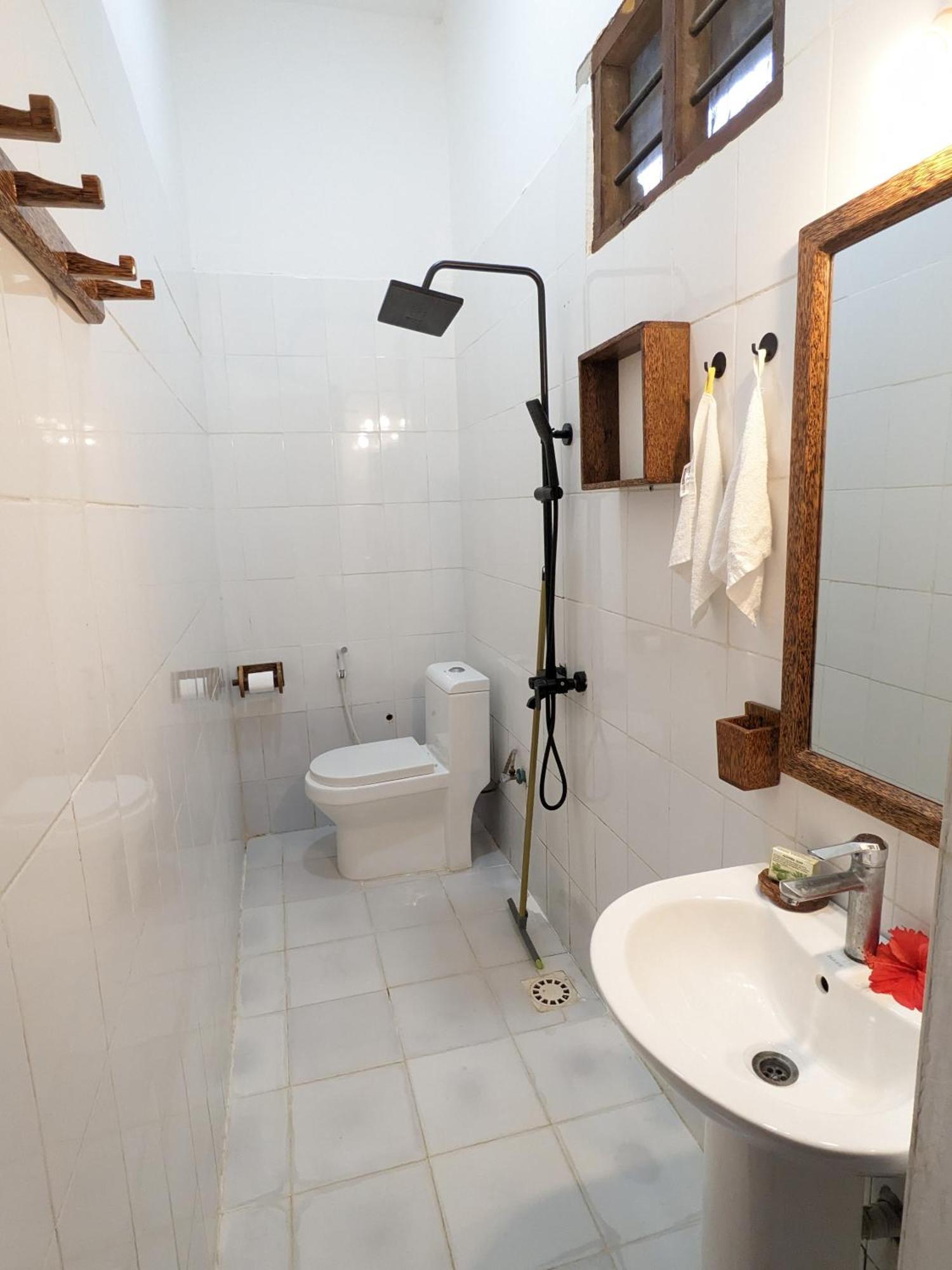 Mkadi Beach House Hotel Nungwi Room photo